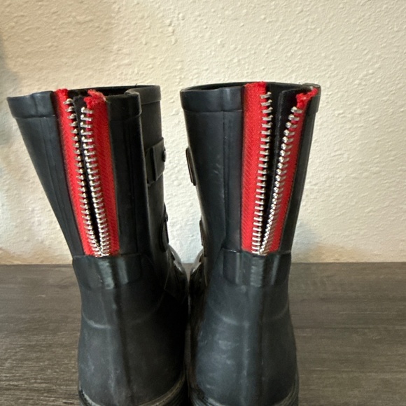 Steve Madden Thunder Black Rain Boot - Picture 3 of 4